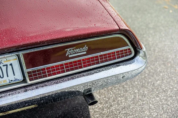 Oldsmobile-Toronado-1967-Red-Red-52