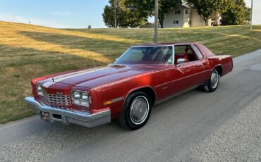 Oldsmobile-Toronado-1977-Coupe-1