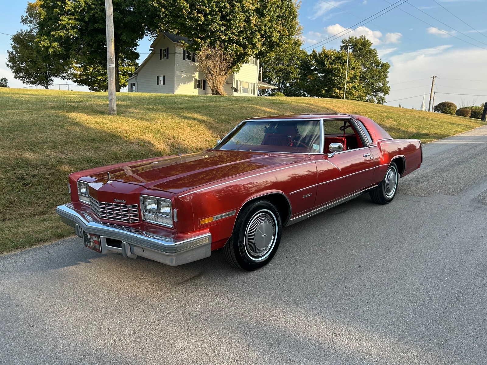 Oldsmobile-Toronado-1977-Coupe-10