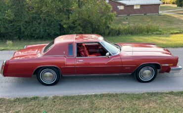 Oldsmobile-Toronado-1977-Coupe-2