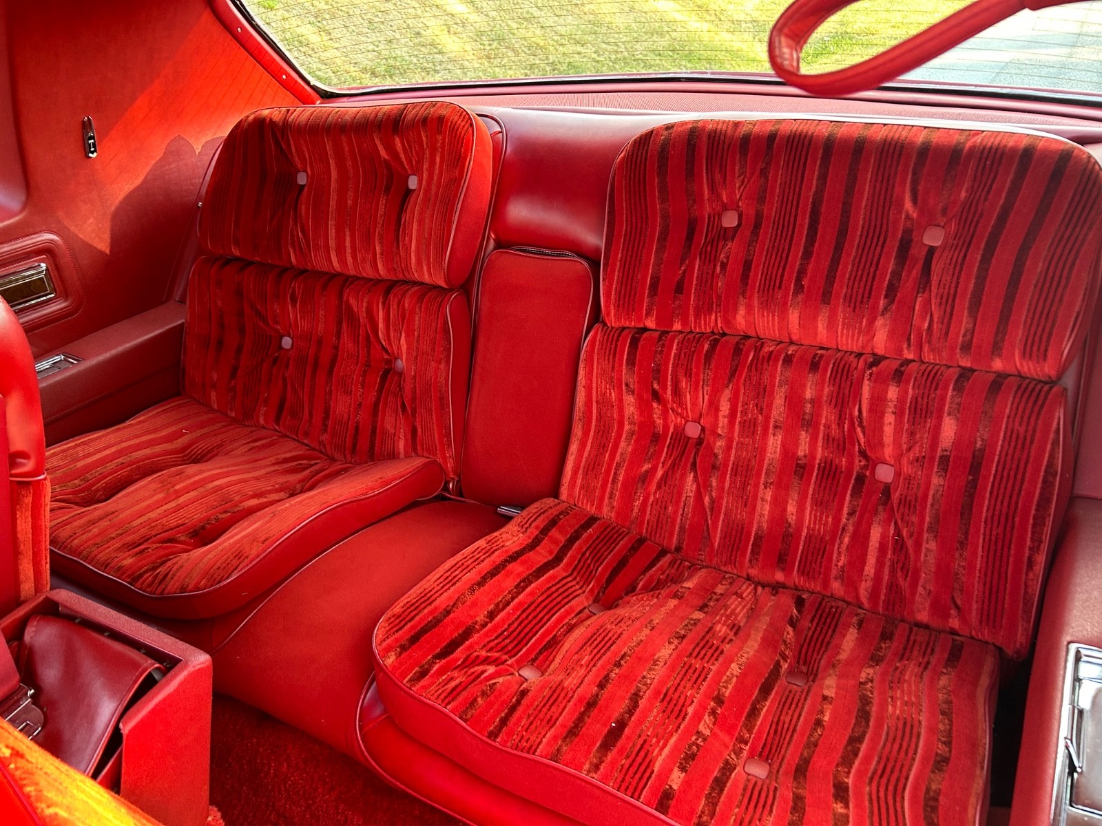 Oldsmobile-Toronado-1977-Coupe-22