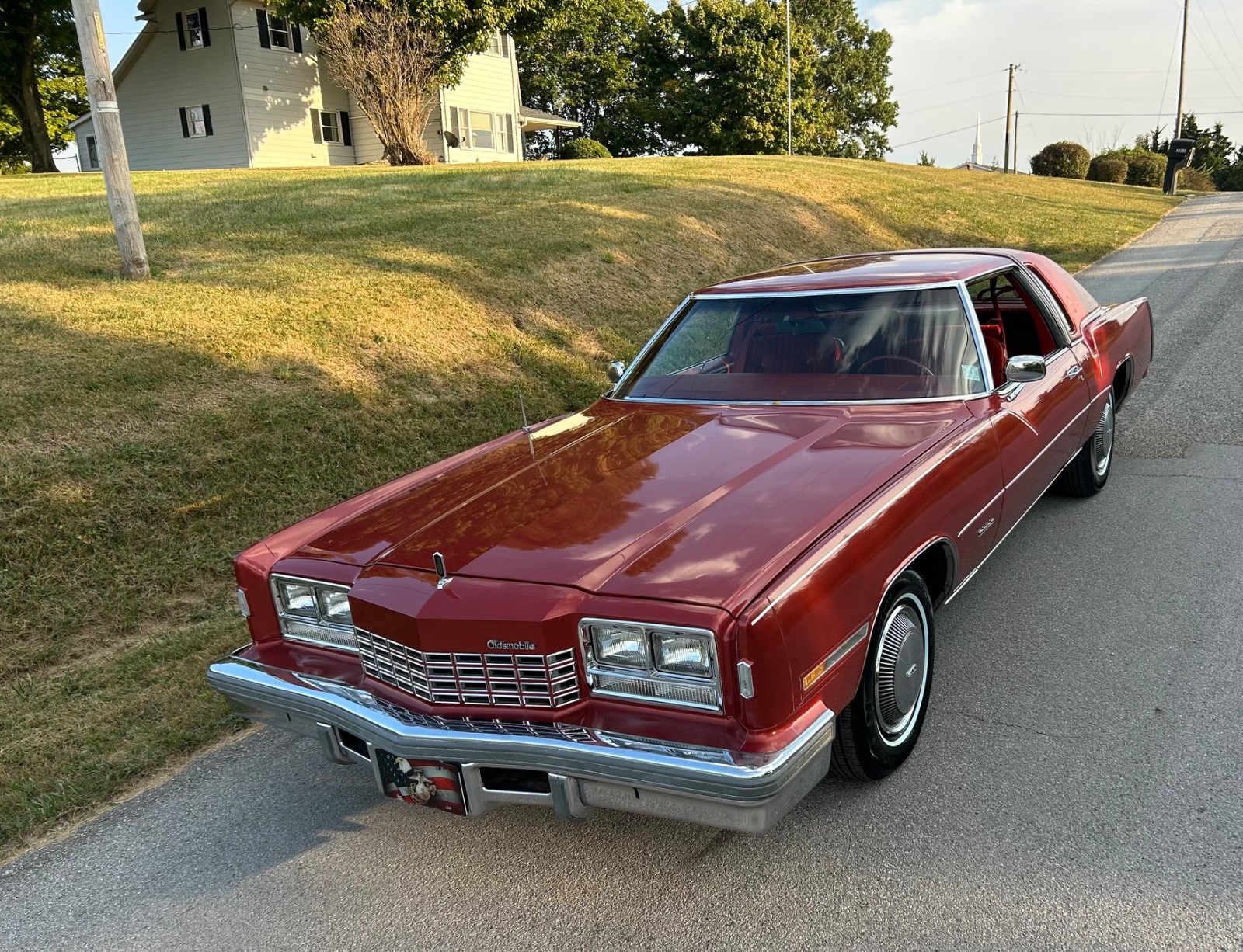 Oldsmobile-Toronado-1977-Coupe-26