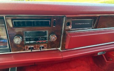 Oldsmobile-Toronado-1977-Coupe-36