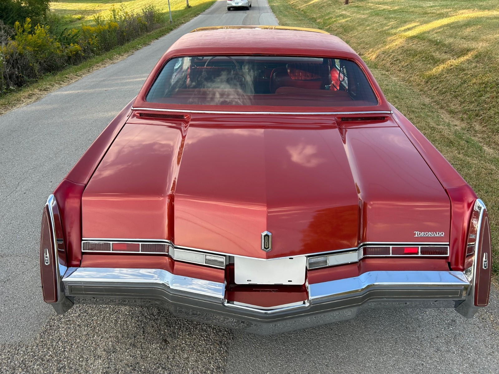 Oldsmobile-Toronado-1977-Coupe-5