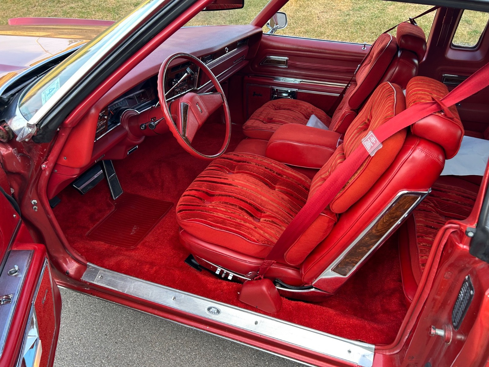 Oldsmobile-Toronado-1977-Coupe-6