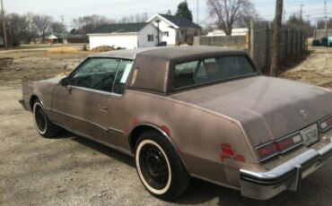 Oldsmobile-Toronado-brougham-1984-Beige-Brown