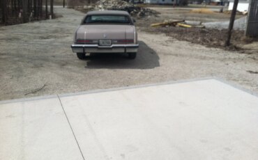 Oldsmobile-Toronado-brougham-1984-Beige-Brown-4