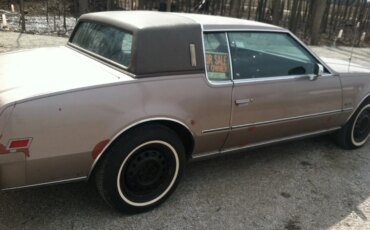Oldsmobile-Toronado-brougham-1984-Beige-Brown-9