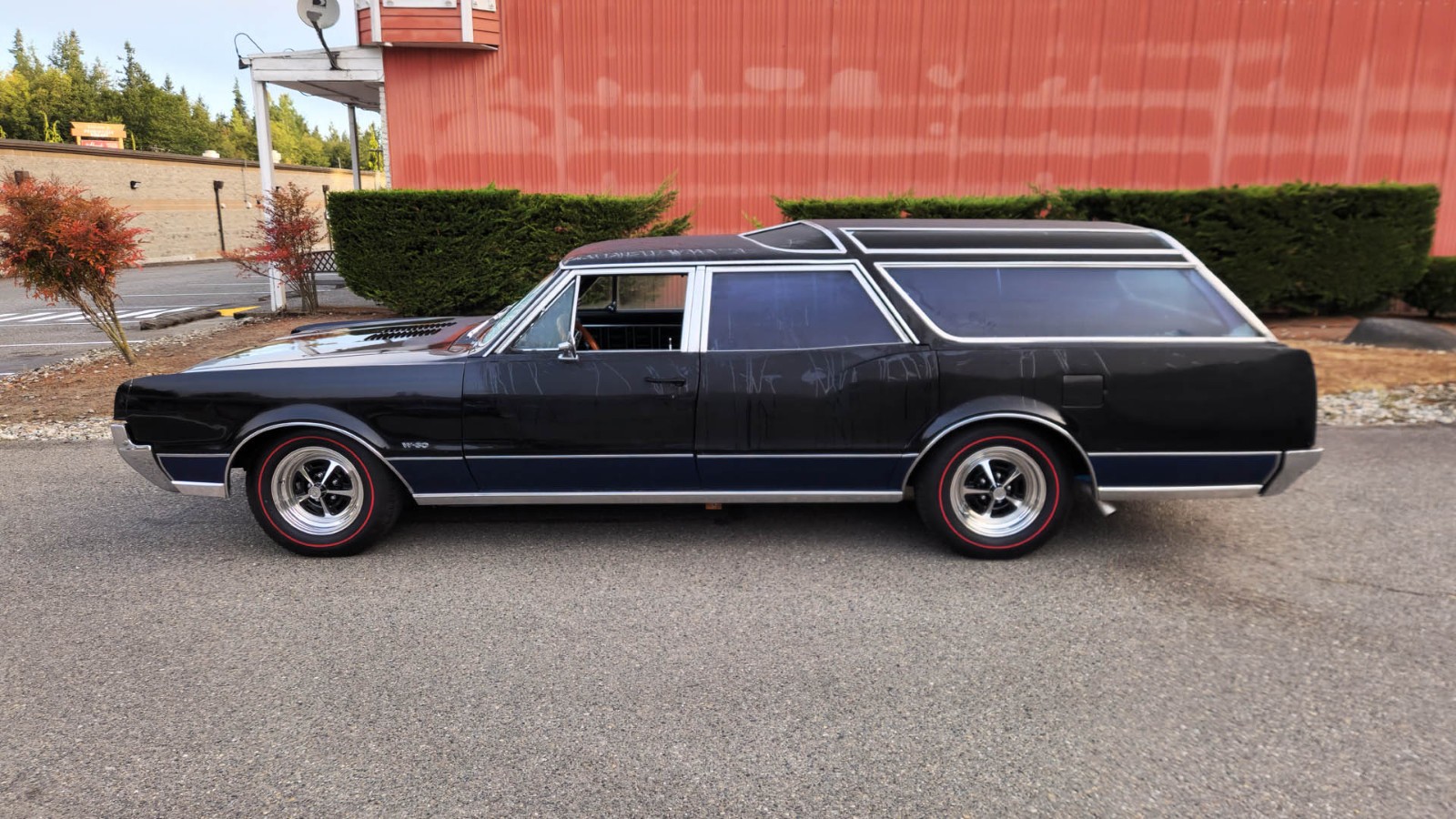Oldsmobile-Vista-Cruiser-1967-Wagon-2