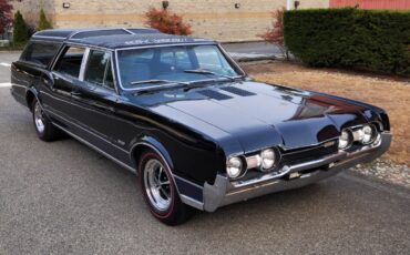 Oldsmobile-Vista-Cruiser-1967-Wagon
