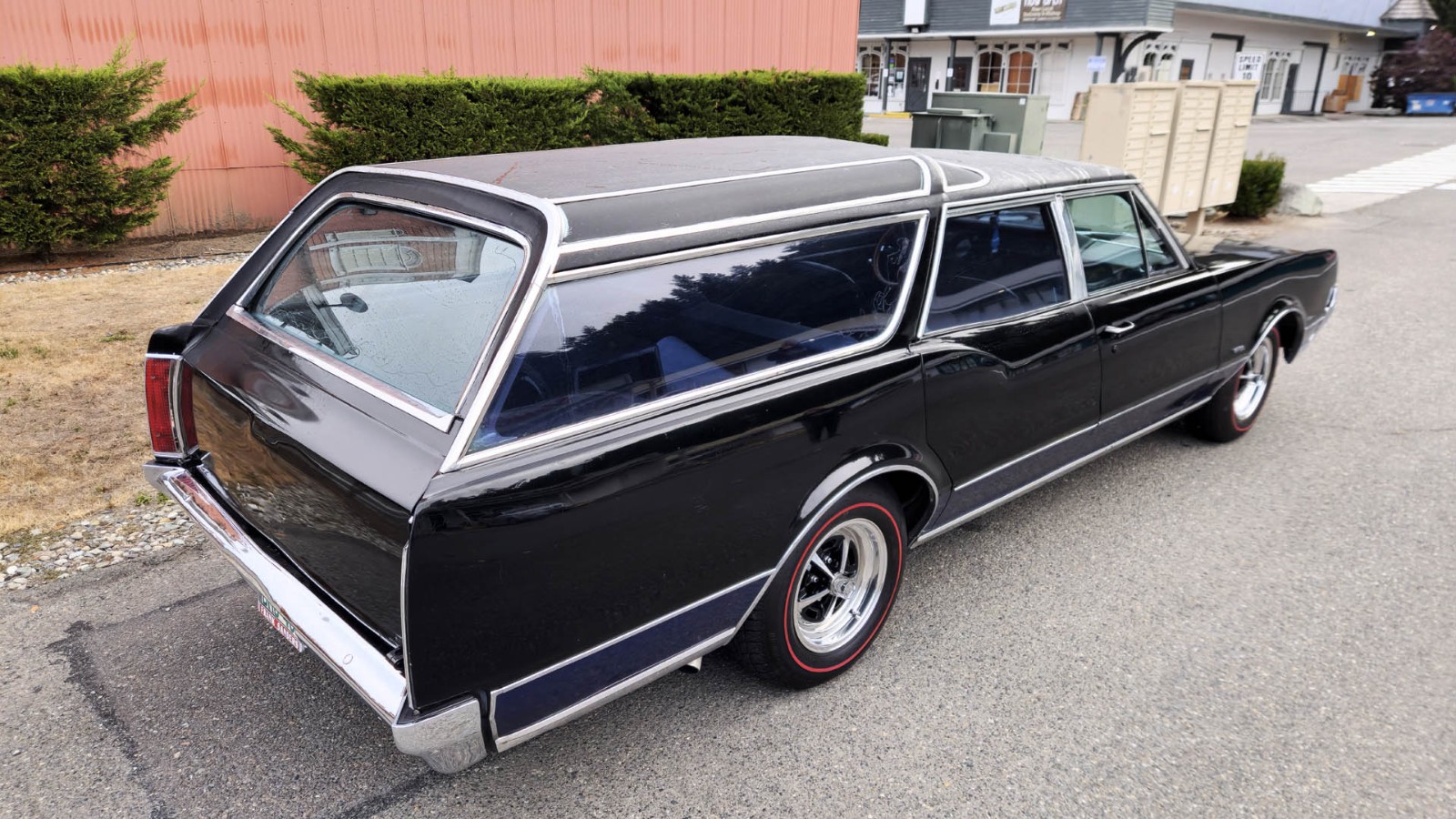 Oldsmobile-Vista-Cruiser-1967-Wagon-9