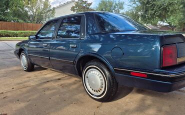 Oldsmobile-ciera-s-1990-1
