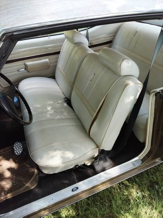 Oldsmobile-cutlass-1972-10