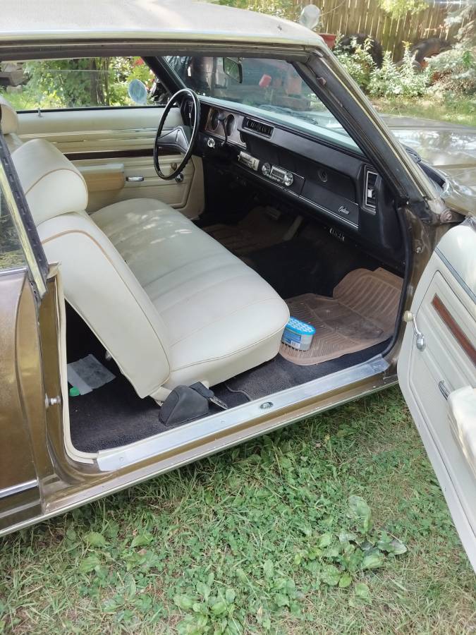 Oldsmobile-cutlass-1972-12