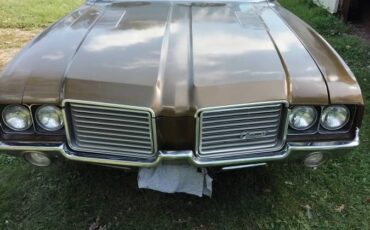 Oldsmobile-cutlass-1972-3