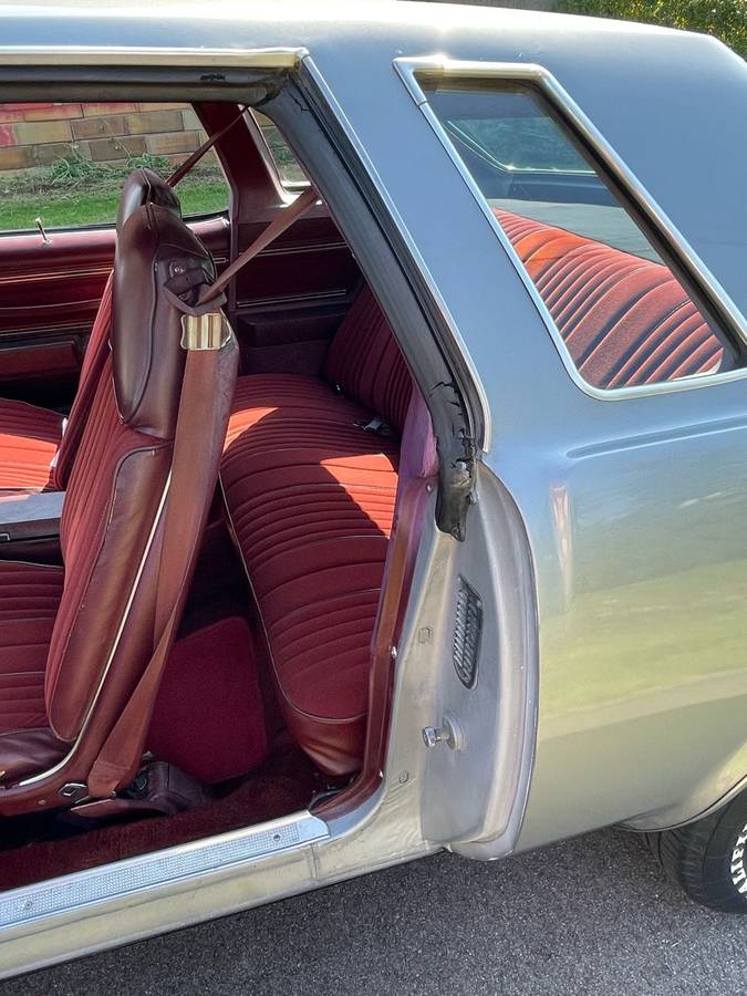 Oldsmobile-cutlass-1976-silver-8