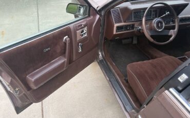 Oldsmobile-cutlass-1984-brown-14