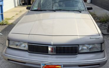 Oldsmobile-cutlass-1995-grey