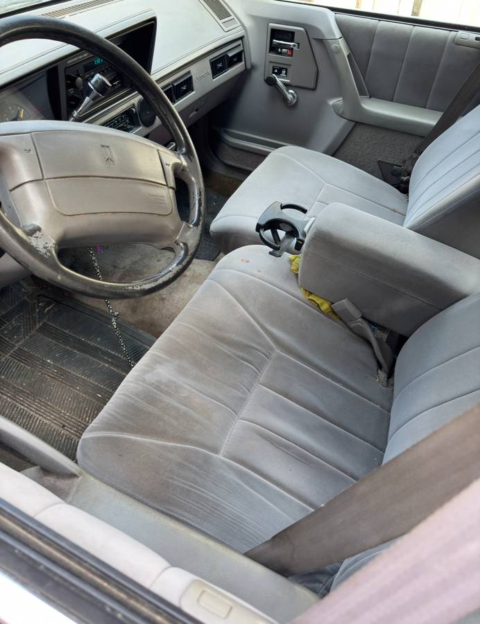 Oldsmobile-cutlass-1995-grey-5