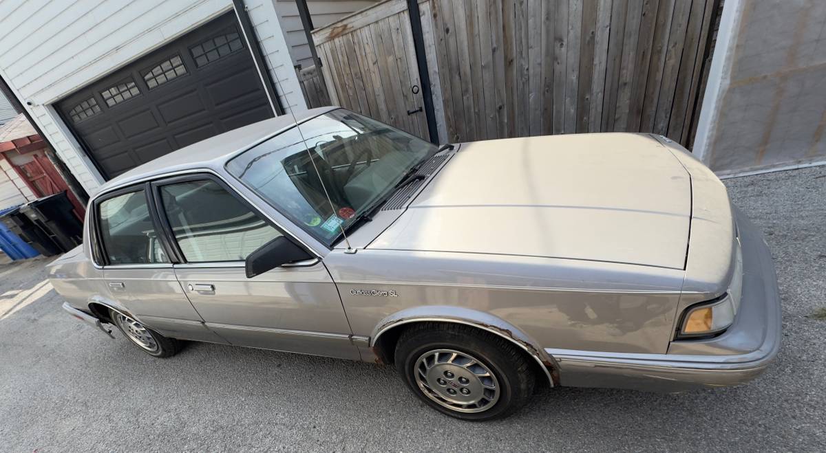 Oldsmobile-cutlass-1995-grey-8