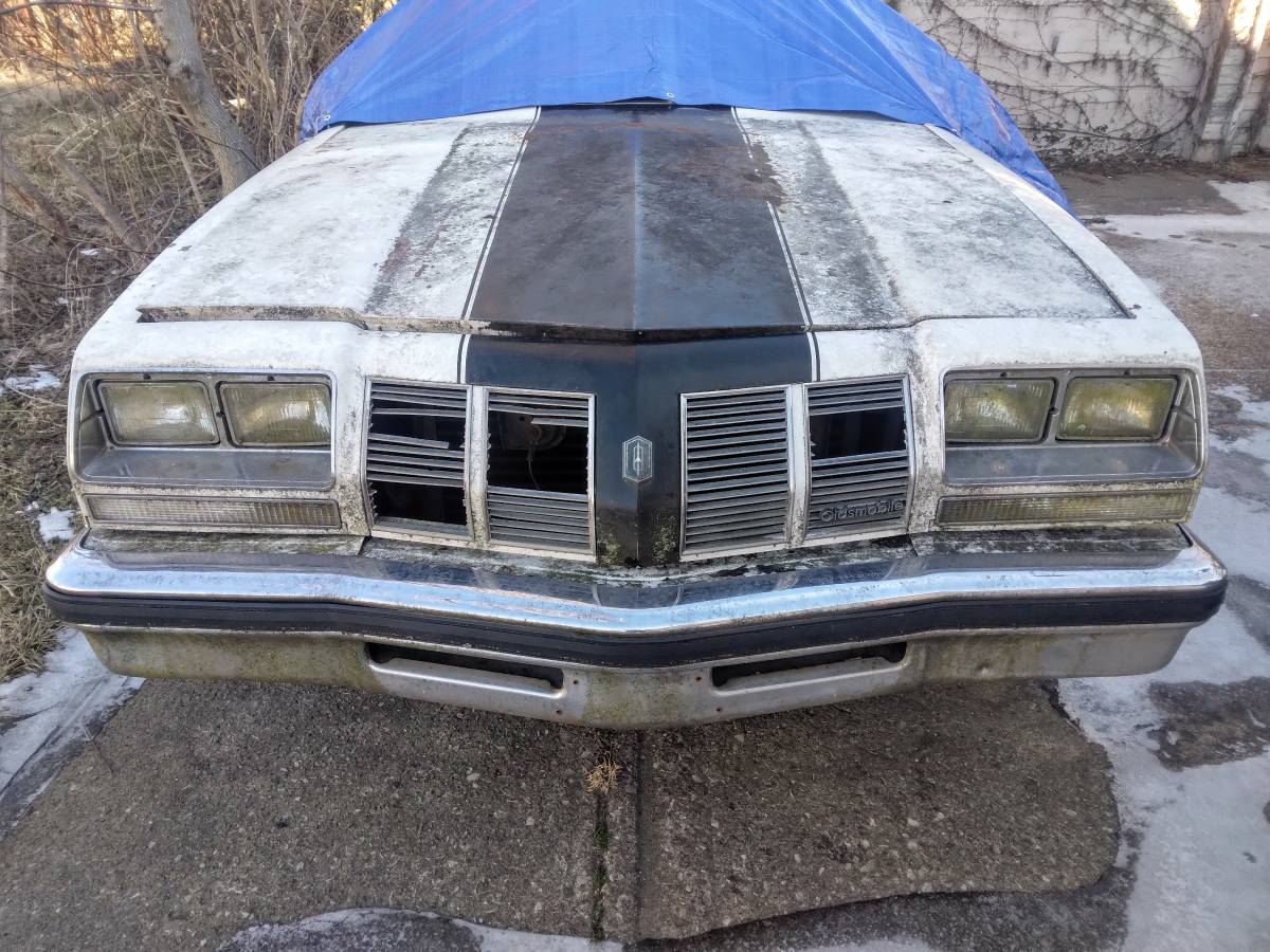 Oldsmobile-cutlass-442-1977-white-20