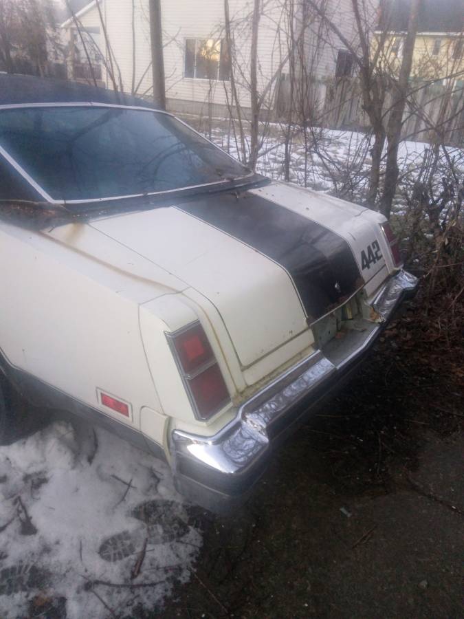 Oldsmobile-cutlass-442-1977-white-9