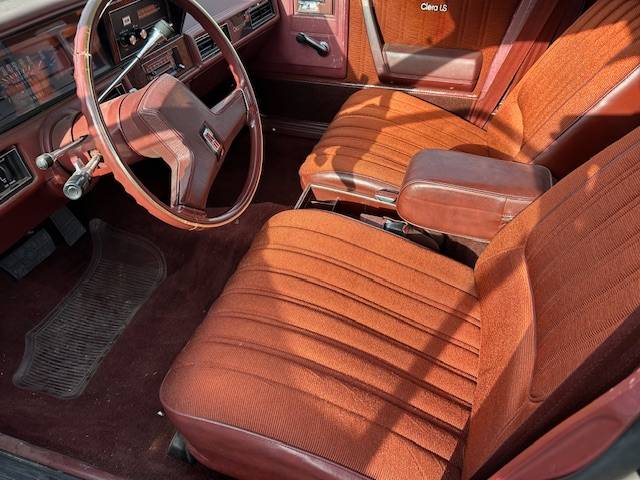 Oldsmobile-cutlass-ciera-1982-custom-2