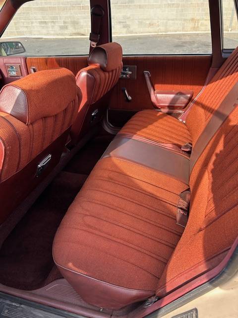 Oldsmobile-cutlass-ciera-1982-custom-3