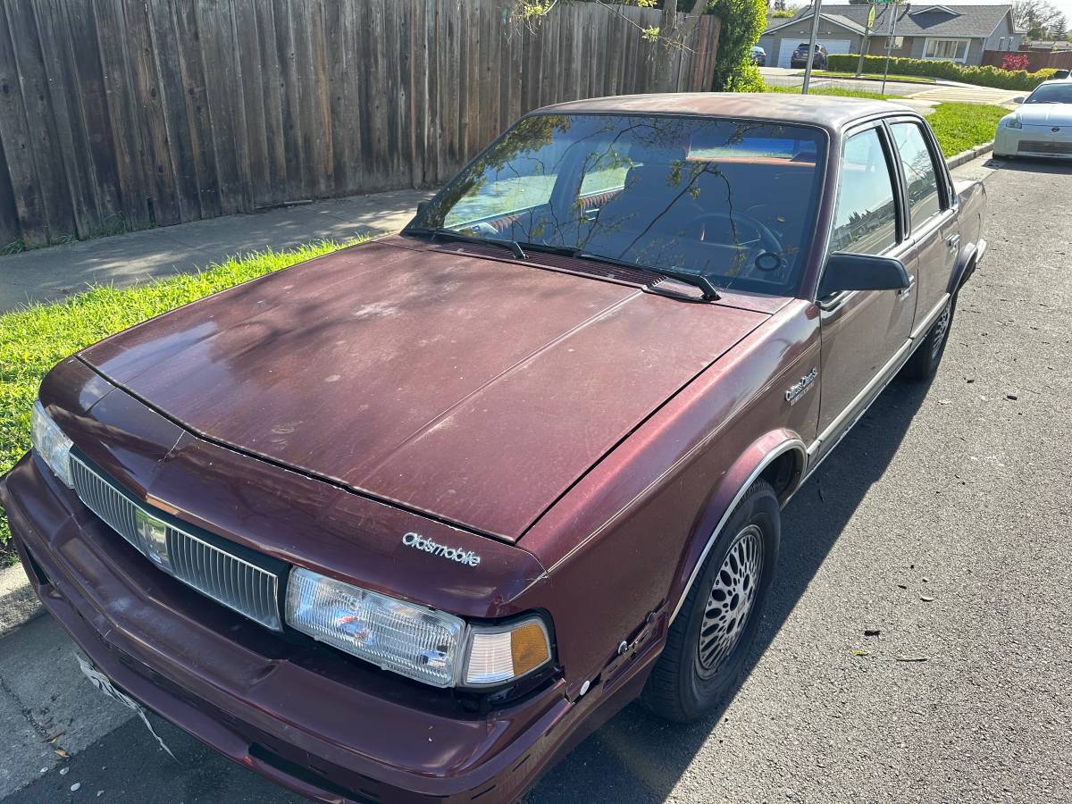 Oldsmobile-cutlass-ciera-1991-red-1