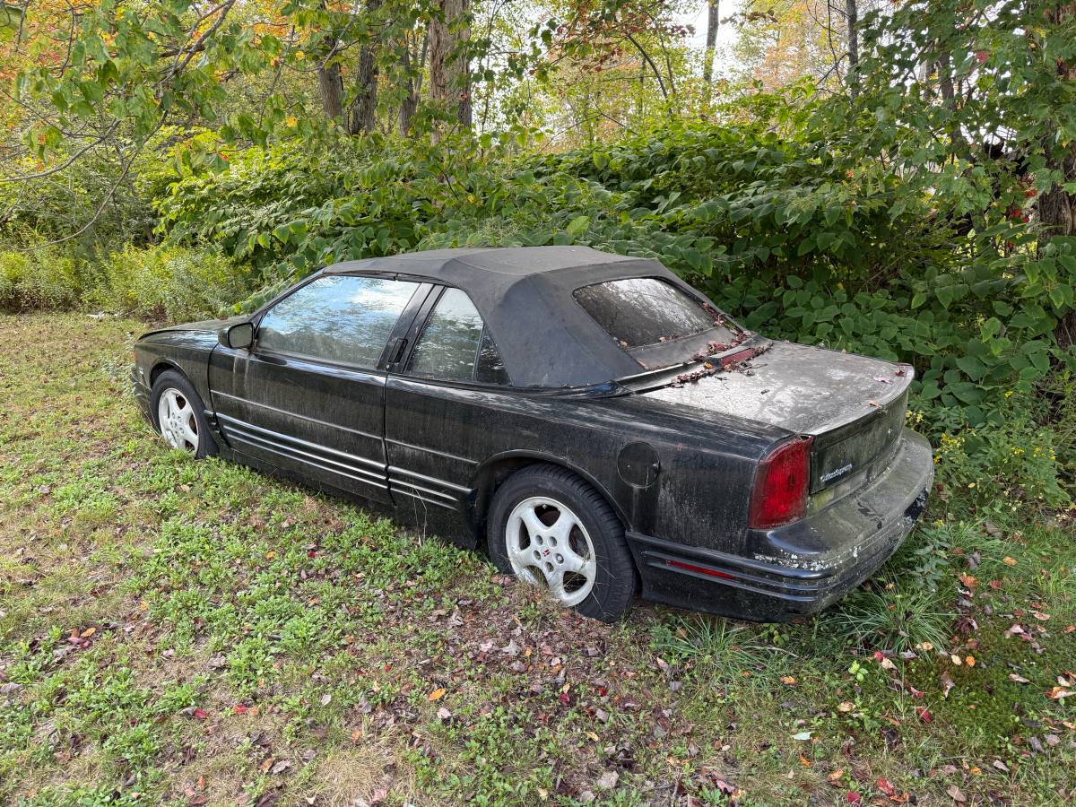 Oldsmobile-cutlass-convertable-1995-black-1