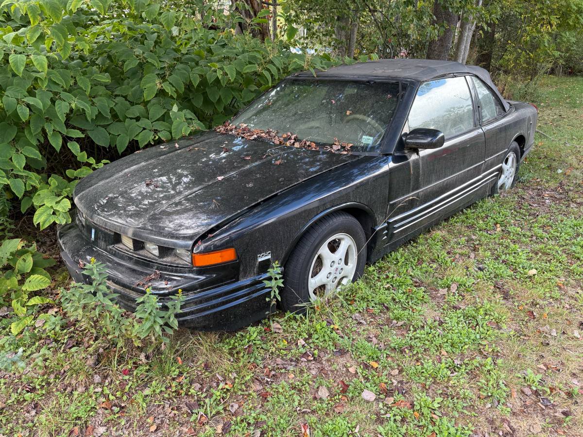 Oldsmobile-cutlass-convertable-1995-black