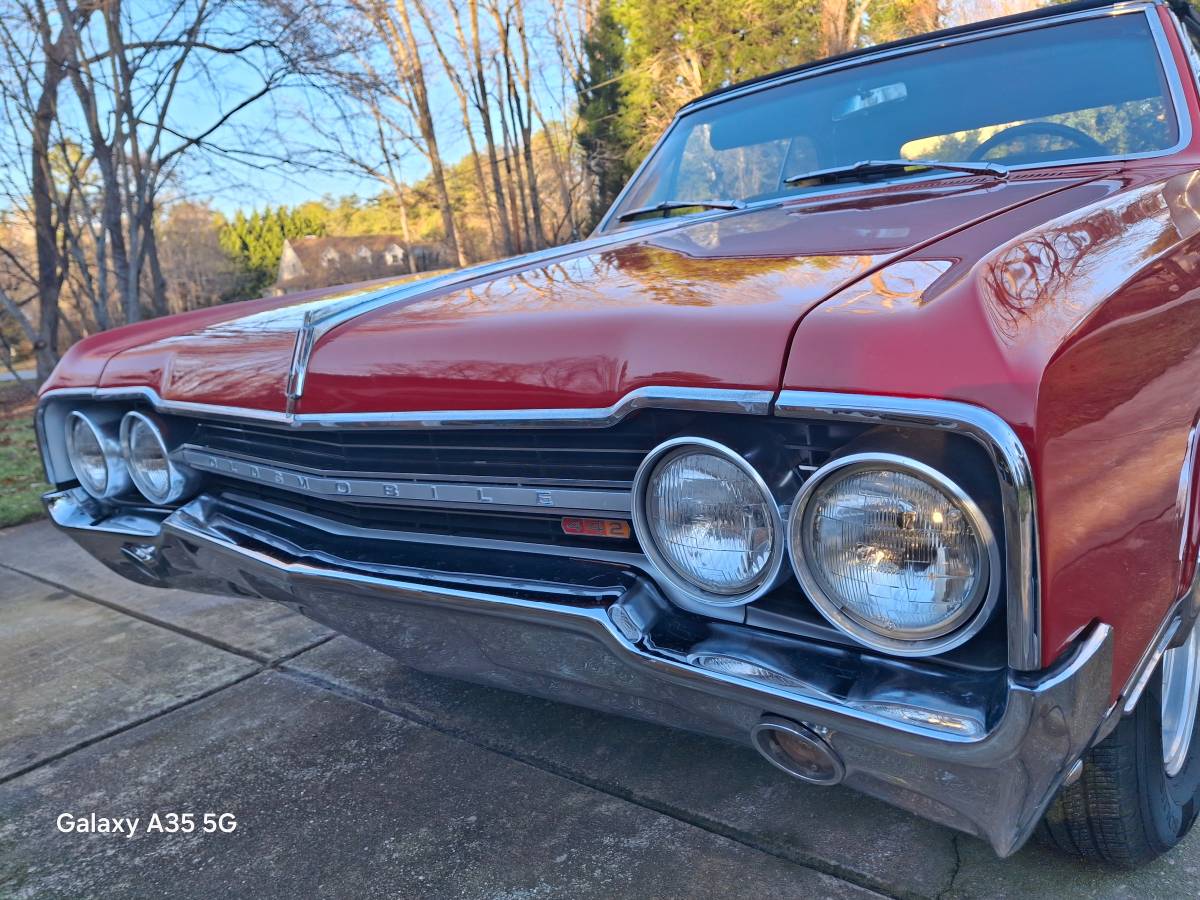 Oldsmobile-cutlass-convertible-1965-red-1