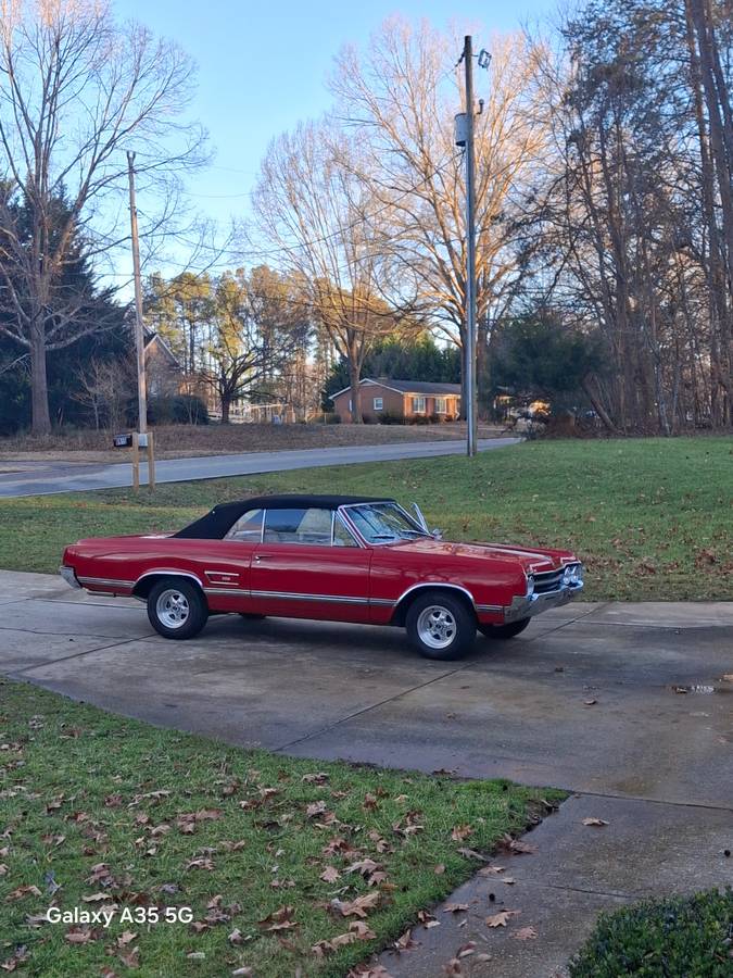 Oldsmobile-cutlass-convertible-1965-red-10