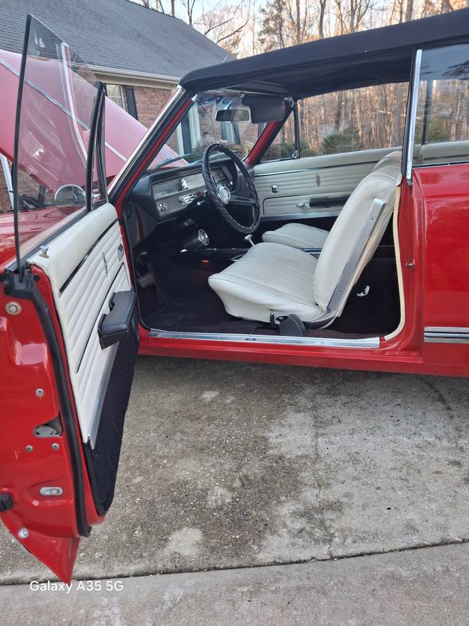 Oldsmobile-cutlass-convertible-1965-red-17