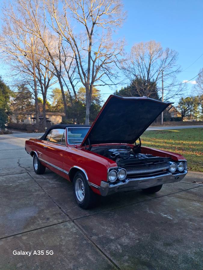 Oldsmobile-cutlass-convertible-1965-red-21