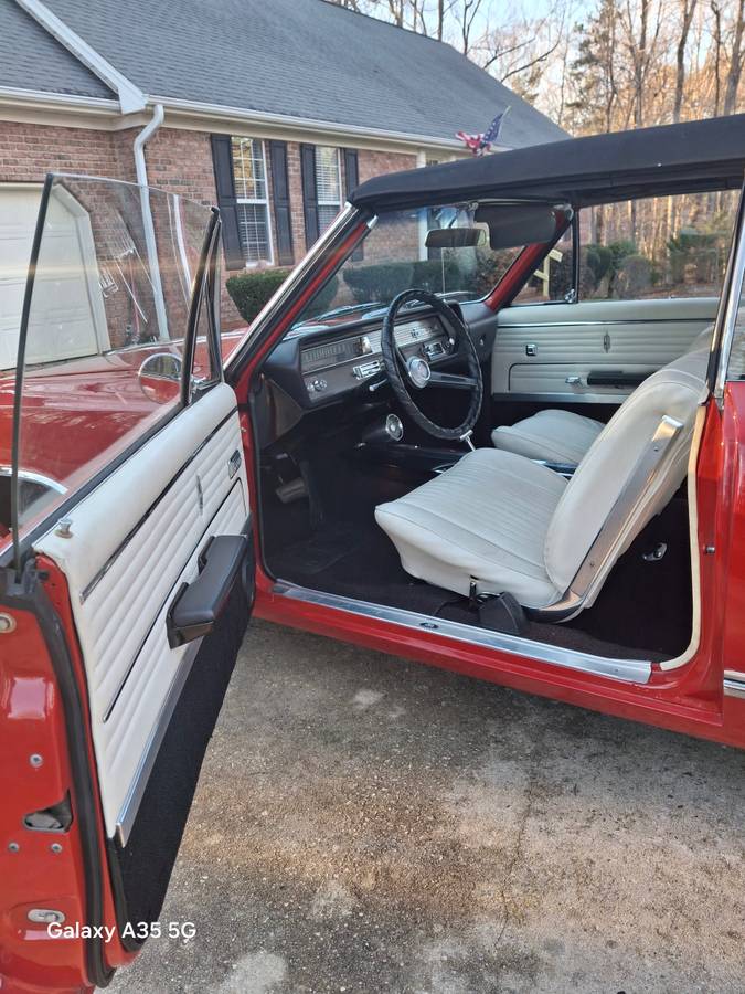 Oldsmobile-cutlass-convertible-1965-red-8