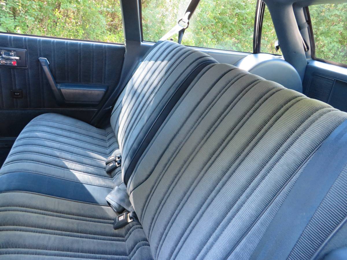 Oldsmobile-cutlass-cruiser-1989-white-5