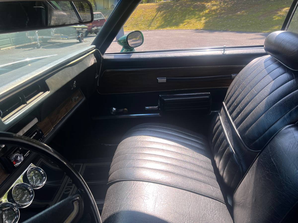 Oldsmobile-cutlass-diesel-1971-green-10