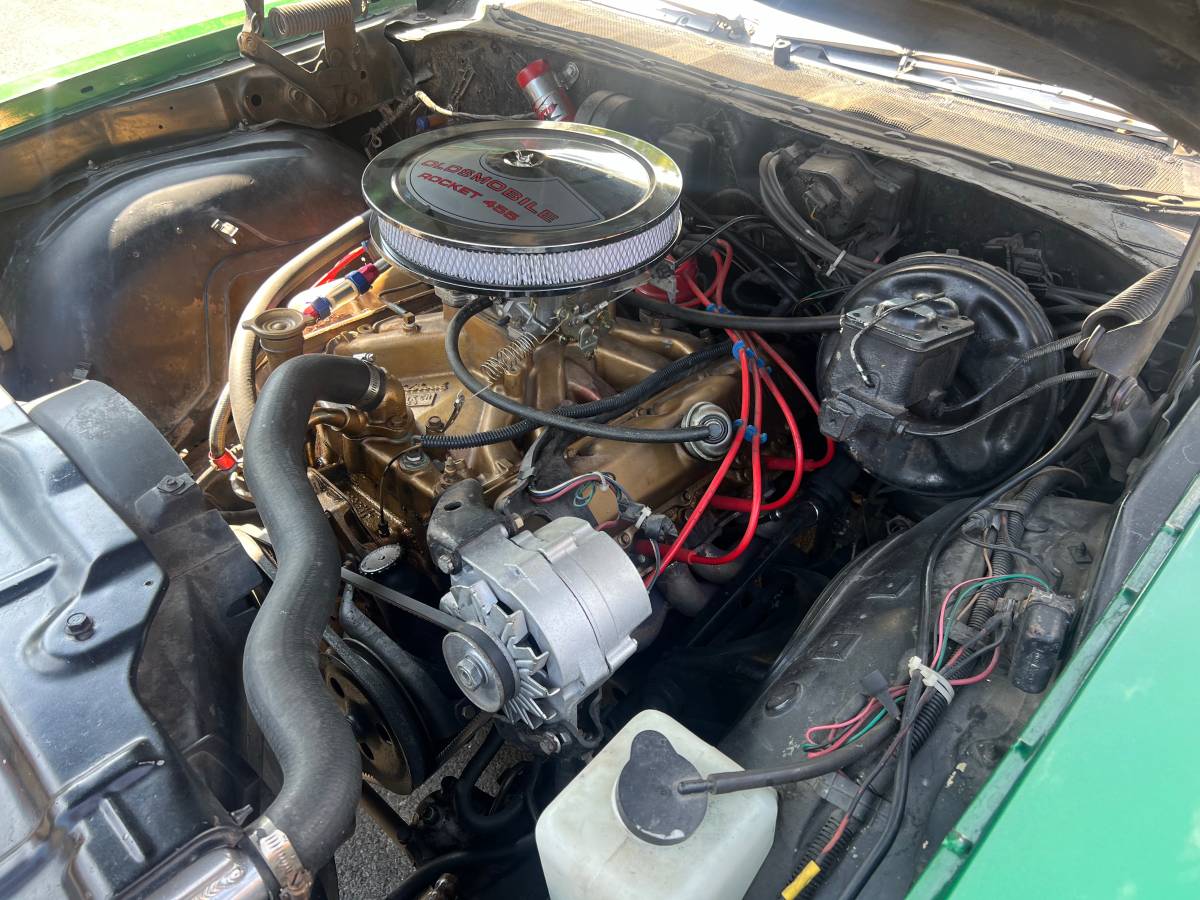 Oldsmobile-cutlass-diesel-1971-green-14