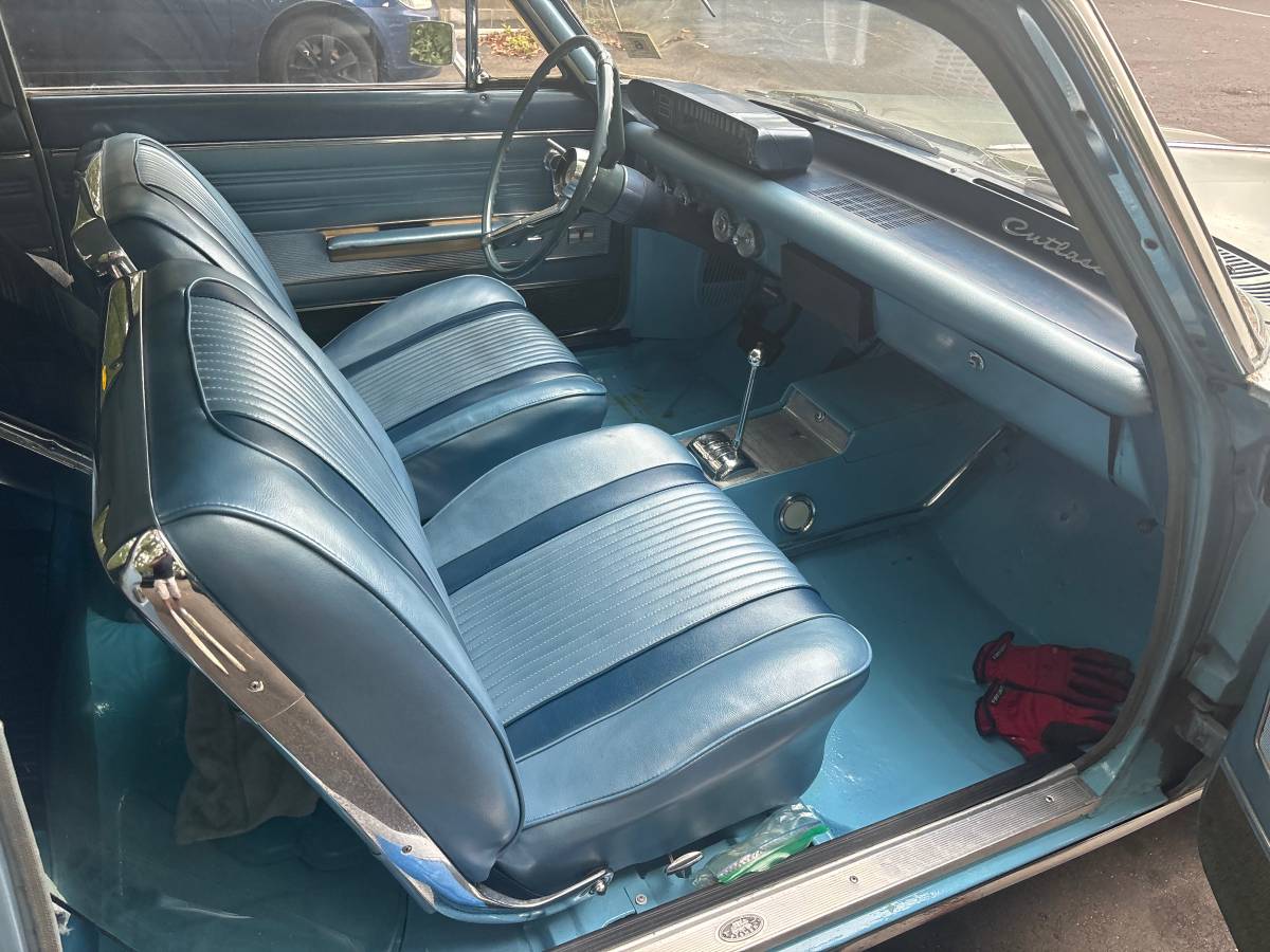 Oldsmobile-cutlass-f85-1962-blue-4