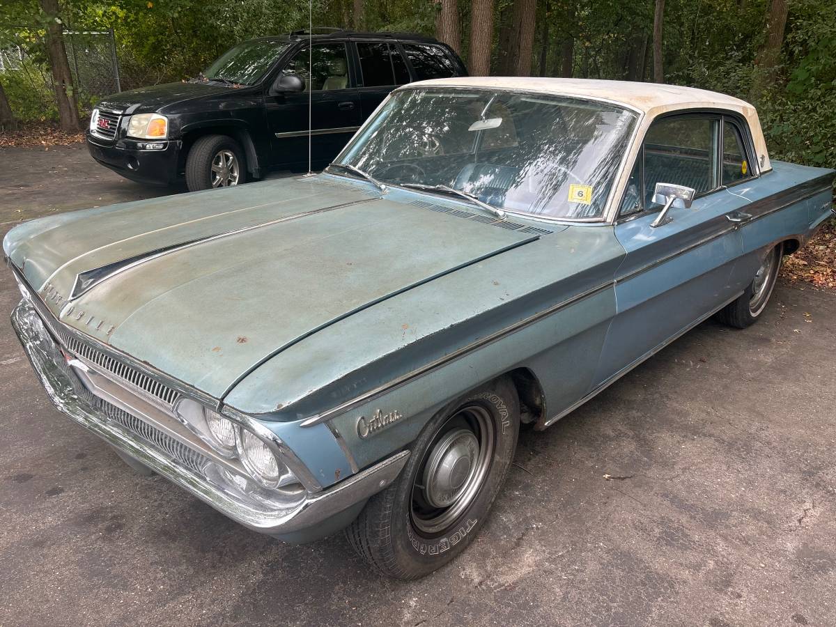 Oldsmobile-cutlass-f85-1962-blue-5