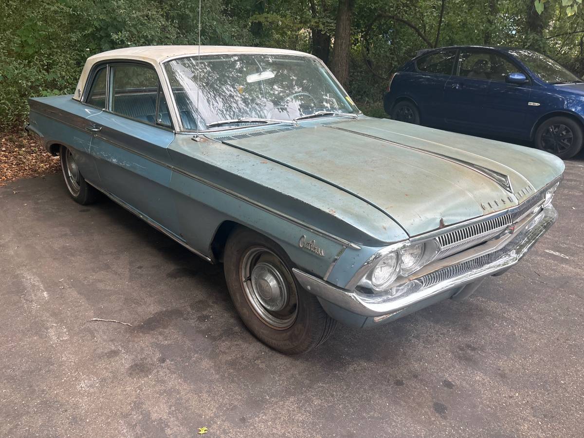 Oldsmobile-cutlass-f85-1962-blue-6