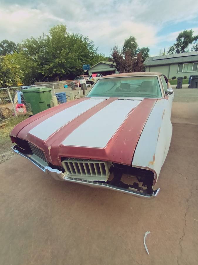 Oldsmobile-cutlass-holiday-s-1969-red-1