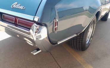 Oldsmobile-cutlass-supreme-1968-1
