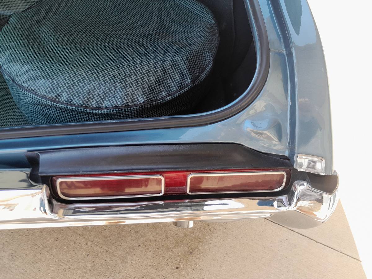 Oldsmobile-cutlass-supreme-1968-12