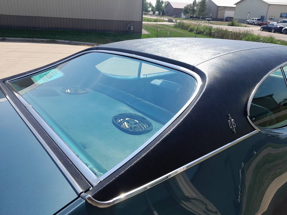 Oldsmobile-cutlass-supreme-1968-21