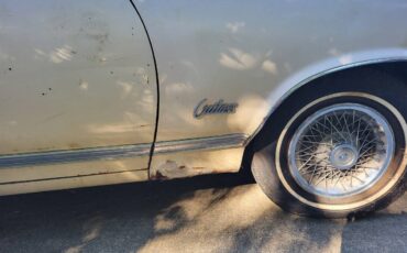 Oldsmobile-cutlass-supreme-1970-yellow-10
