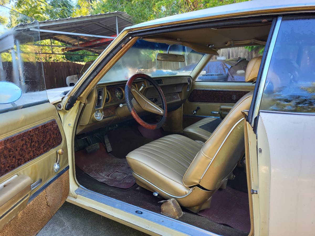 Oldsmobile-cutlass-supreme-1970-yellow-19