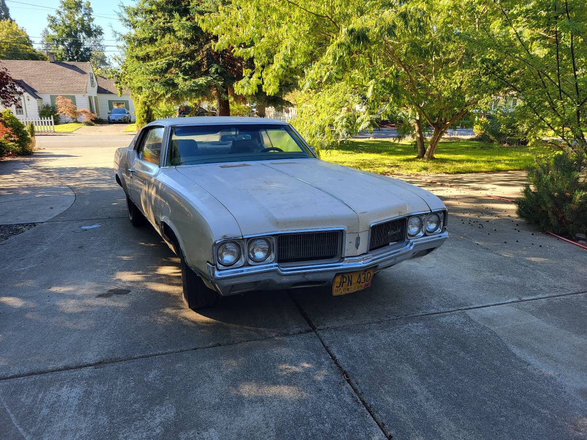 Oldsmobile-cutlass-supreme-1970-yellow-3