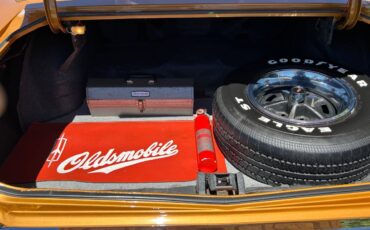 Oldsmobile-cutlass-supreme-1972-orange-3